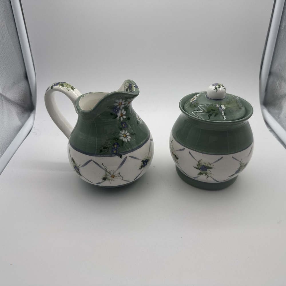 Kathy Hatch Collection Daisy Floral Creamer/Sugar Bowl w/lid Green Garden ‎ EUC